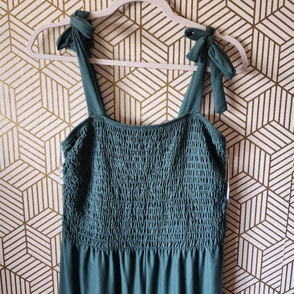 Dress and Jumpsuit Bundle - Picture 9 of 13